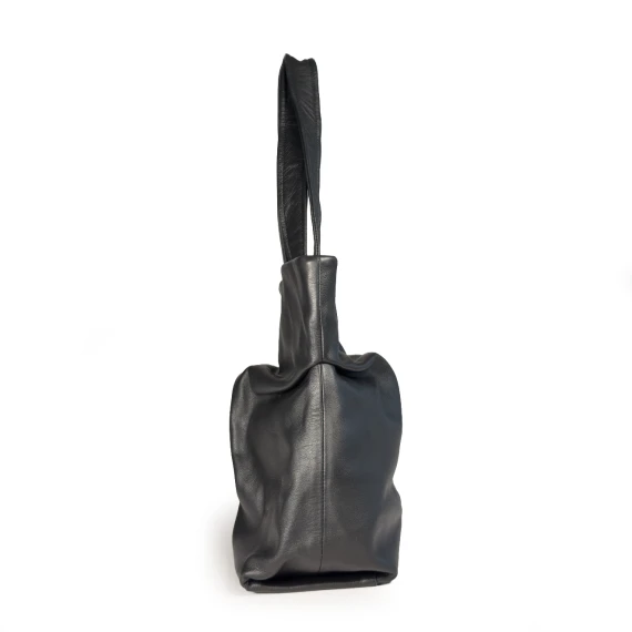 Wangari <br>Shopper nera