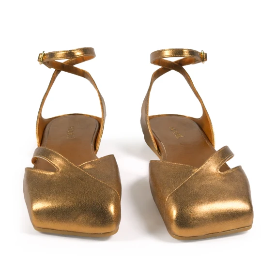 G34_Square closed_Slingback in nappa laminata oro