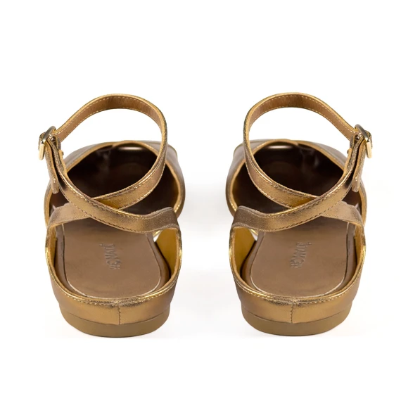 G34_Square closed_Slingback in nappa laminata oro